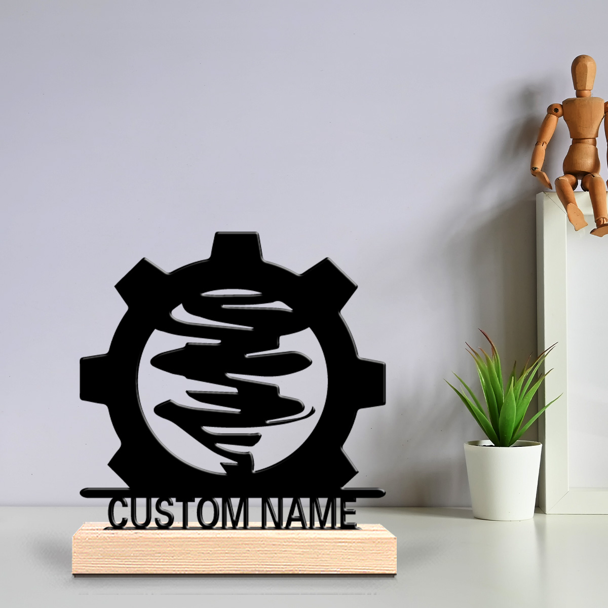 Art Craft Wood - ของตกแต่งโลหะรูปทรงเกียร์ทอร์นาโดพร้อมข้อความสั่งทำพิเศษ 1 ชิ้น งานศิลปะหัตถกรรมพร้อมฐานไม้ ของตกแต่งโลหะพร้อมฐานไม้สำหรับตกแต่งโต๊ะในบ้าน